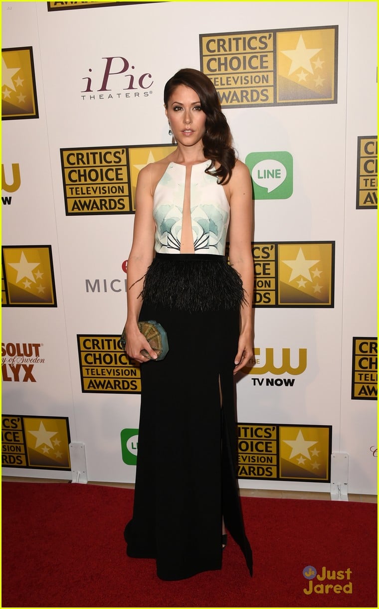 Full Sized Photo of amanda crew kat graham cctas 10 | Kat Graham