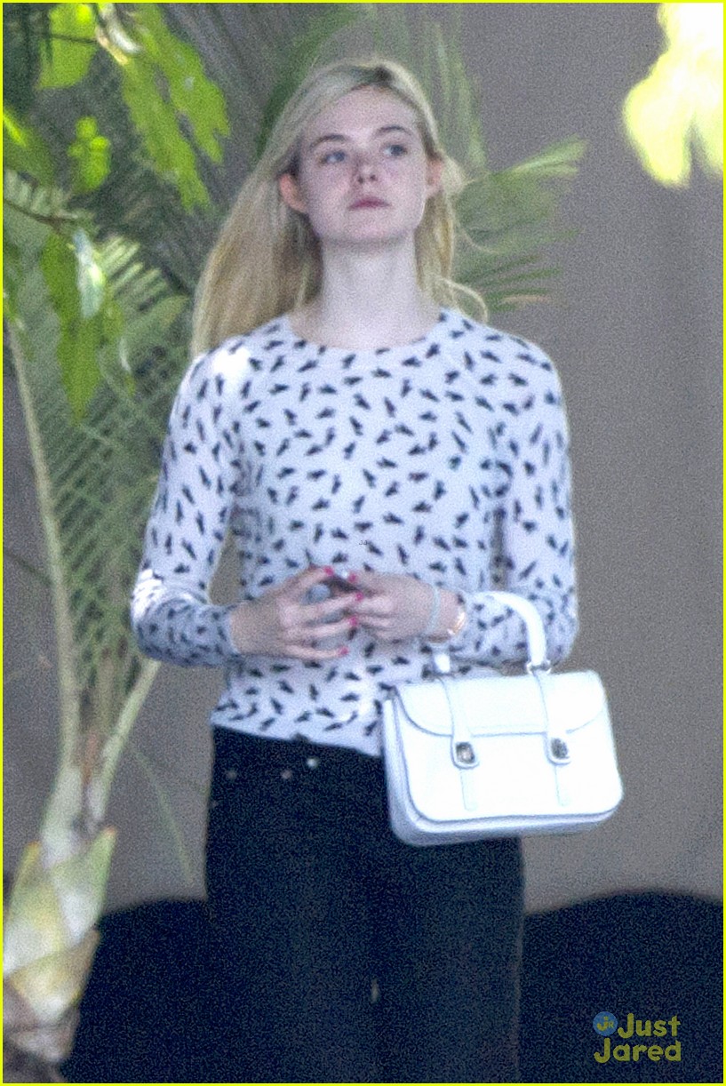 Full Sized Photo of elle fanning chateau marmont two days 01 | Elle