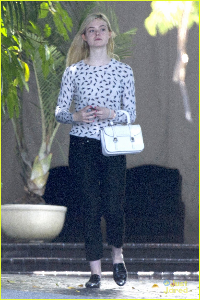 Elle Fanning Stops By Chateau Marmont For Second Day In A Row Photo 686352 Photo Gallery 7045