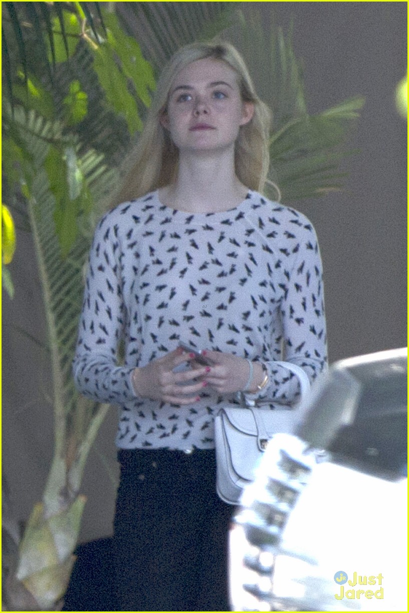 Elle Fanning Stops By Chateau Marmont For Second Day In A Row Photo 686358 Photo Gallery 9473