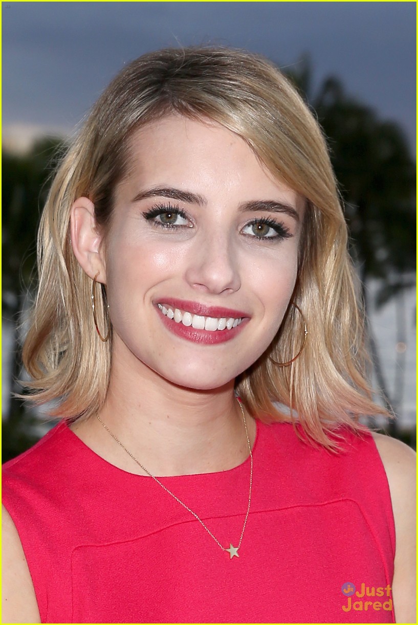 Emma Roberts Receives Maui Film Festival Shining Star Award! | Photo