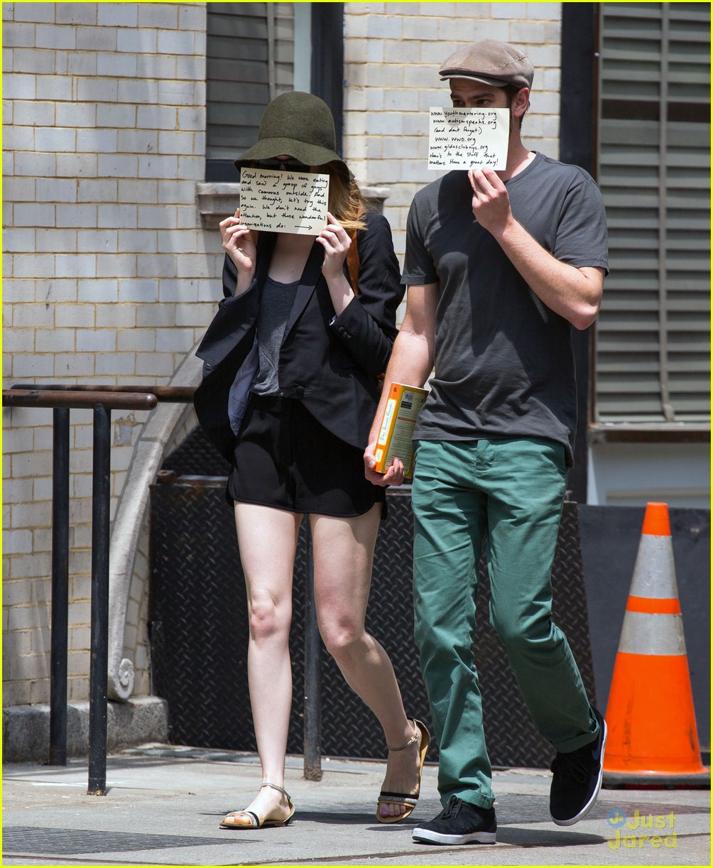 Emma Stone & Andrew Garfield Use the Paparazzi to Promote Some Good ...