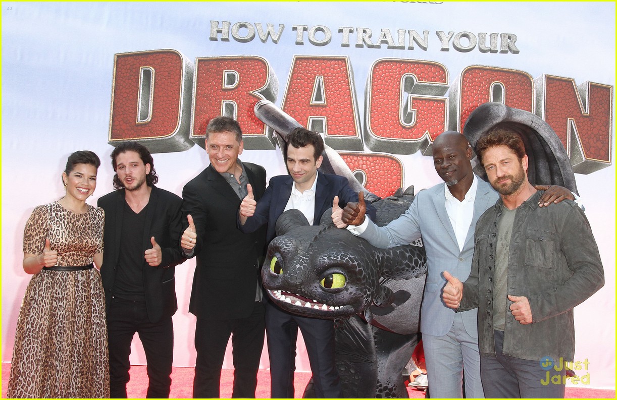 Greer Grammer Walks Red Carpet with 'How To Train Your Dragon 2's
