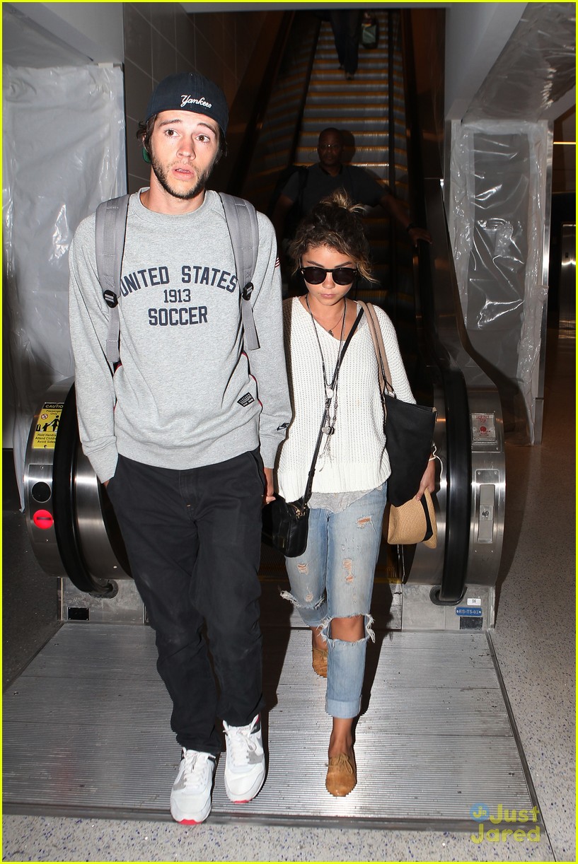 Sarah Hyland & Matt Prokop Arrive Back Home After Hawaiian Getaway ...