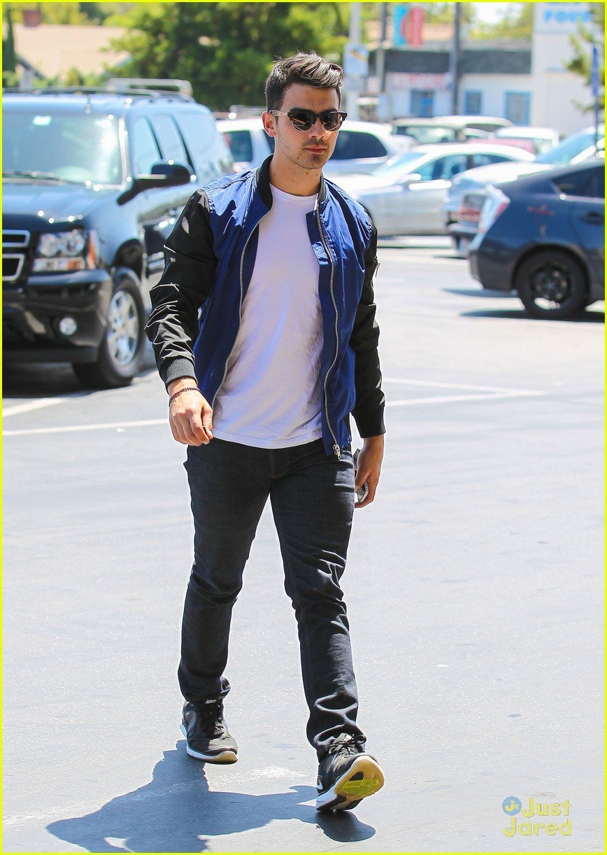 Joe Jonas Spoils the 'Game of Thrones' Ending! | Photo 686323 - Photo