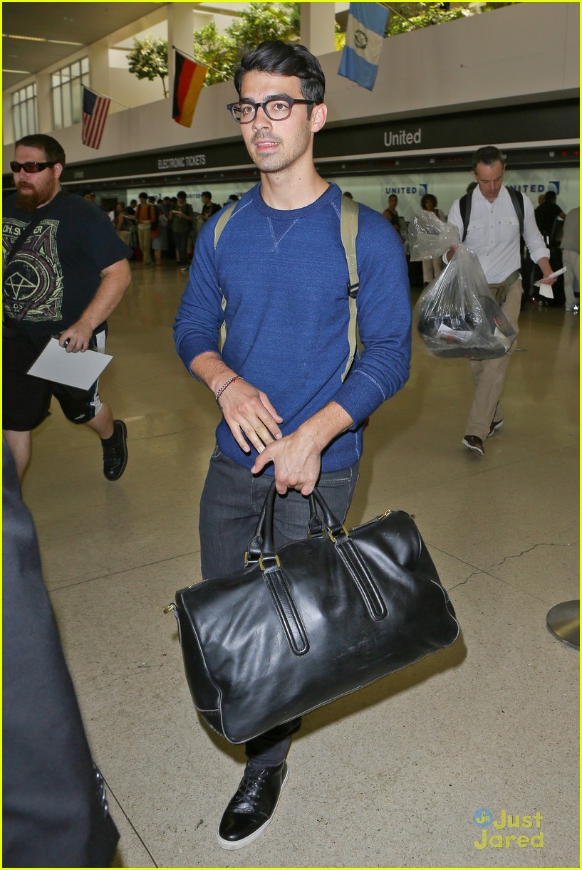 Joe Jonas Wraps Up 'Off The Record' Tour Photo 684113 Photo Gallery