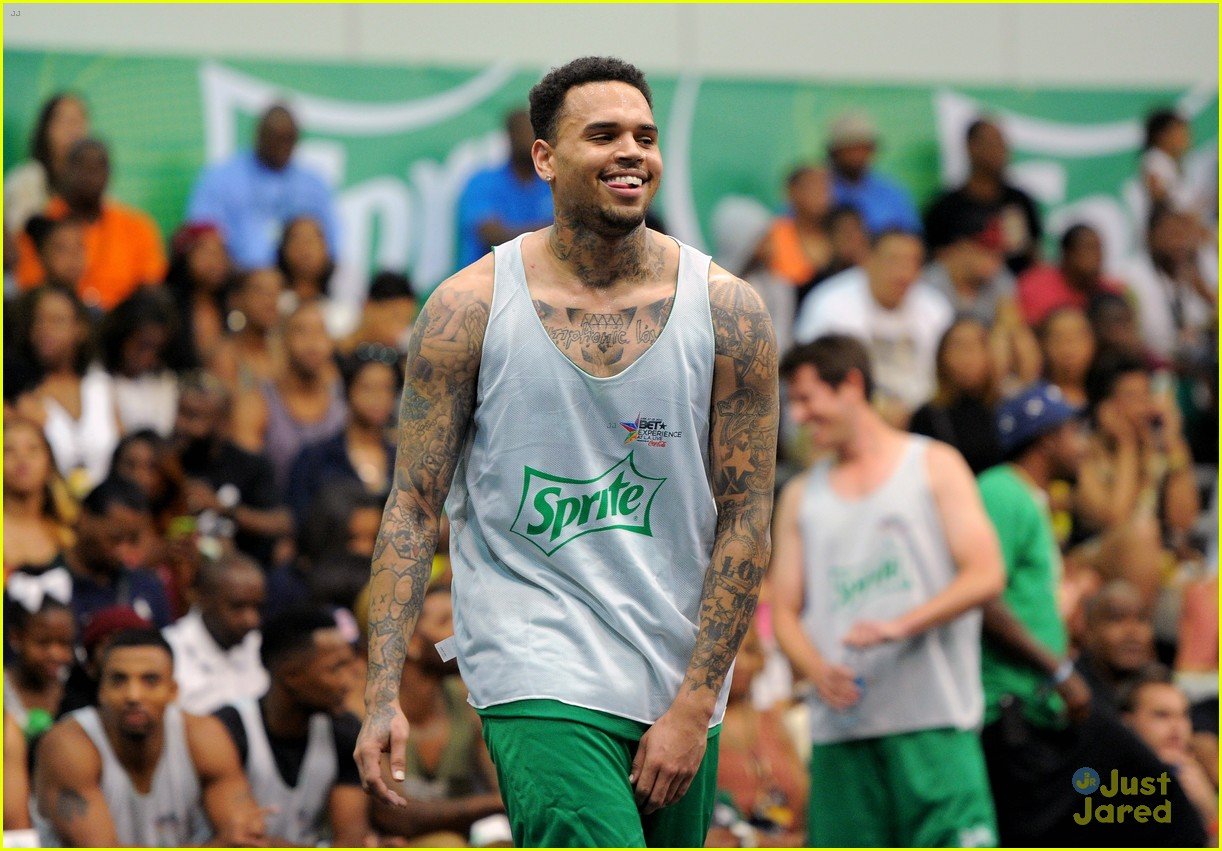 Justin Bieber Reverse Yams It at Sprite's Celeb Basketball Game ...