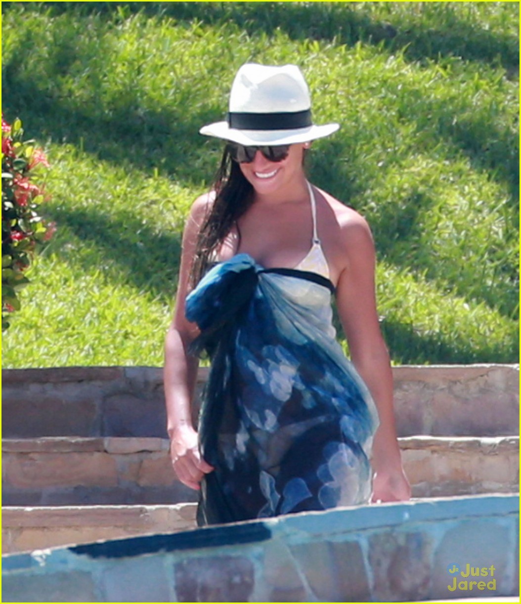 Lea Michele Rocks Tiny Bikini While Vacationing In Cabo With Friends Photo 689423 Photo 