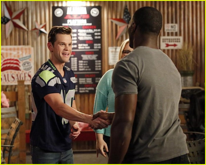 Best Girlfriend Ever? We Think So Mary Beth Surprises Travis on