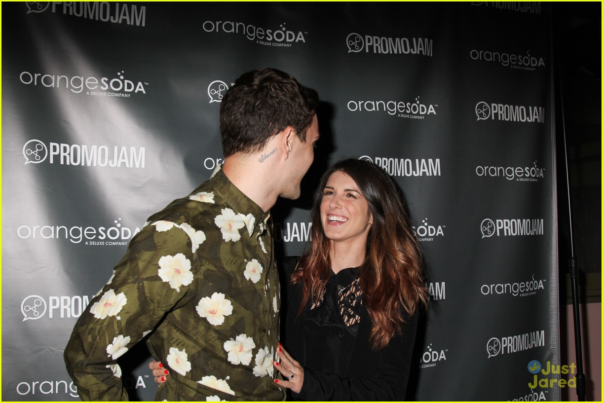 Shenae Grimes & Josh Beech DJ The LA Innovators Party | Photo 687922