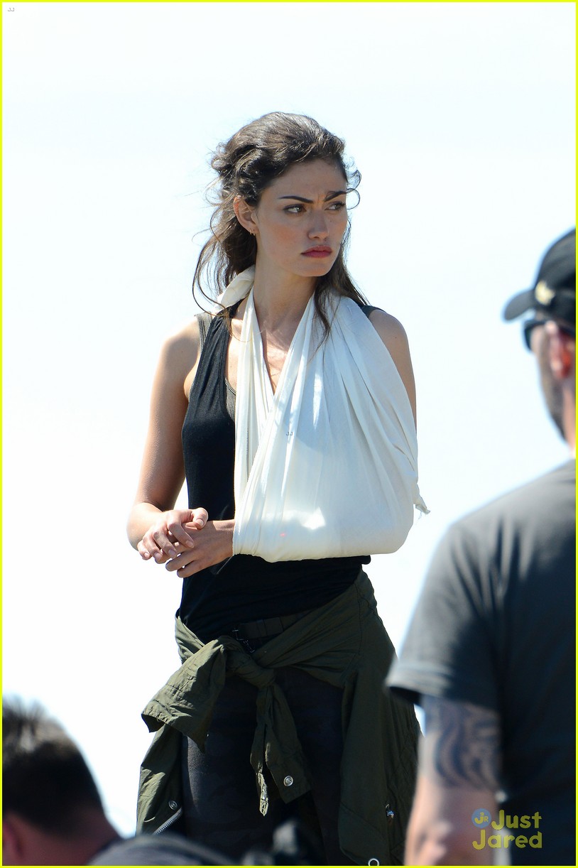Phoebe Tonkin Wears an Arm Sling While Filming 'Take Down' in Wales