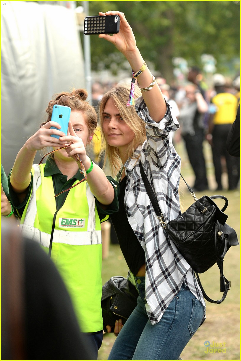 Full Sized Photo of cara delevingne supports ellie goulding at wireless