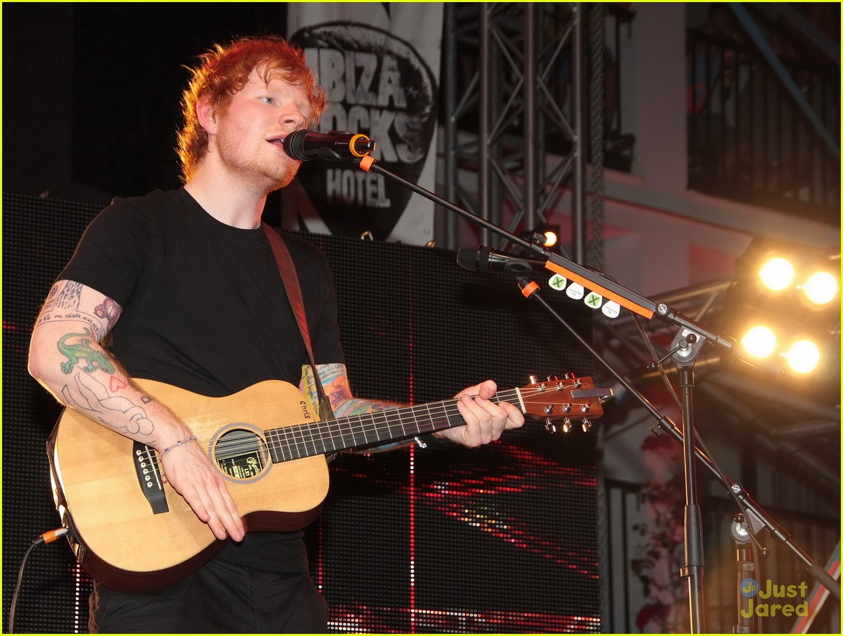 ed-sheeran-s-x-is-the-longest-running-no-1-album-of-the-year-in-the