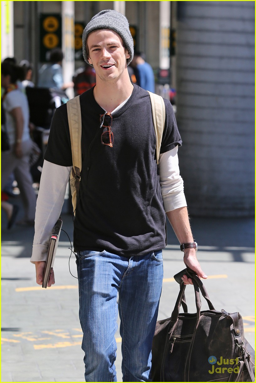 Grant Gustin Is Back In Vancouver In A 'Flash' After Comic-Con | Photo ...