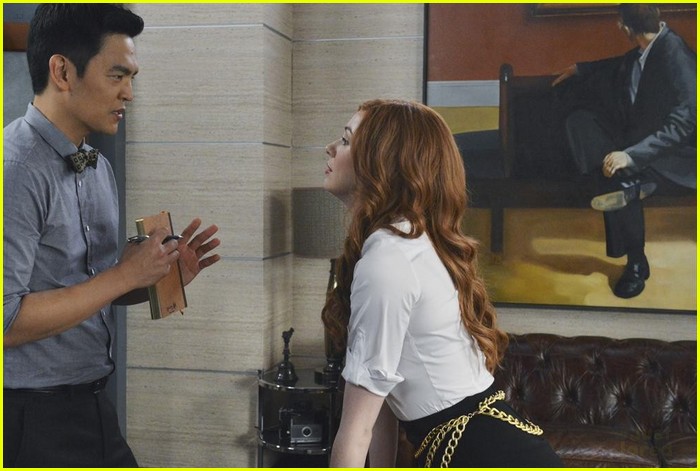 karen gillan selfie promo pics 15