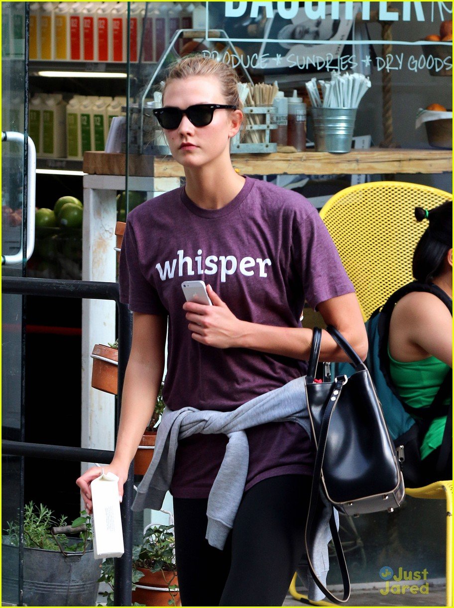 Karlie Kloss' First Big Buy Was a Prada Bag!: Photo 701450 | Karlie Kloss  Pictures | Just Jared Jr.