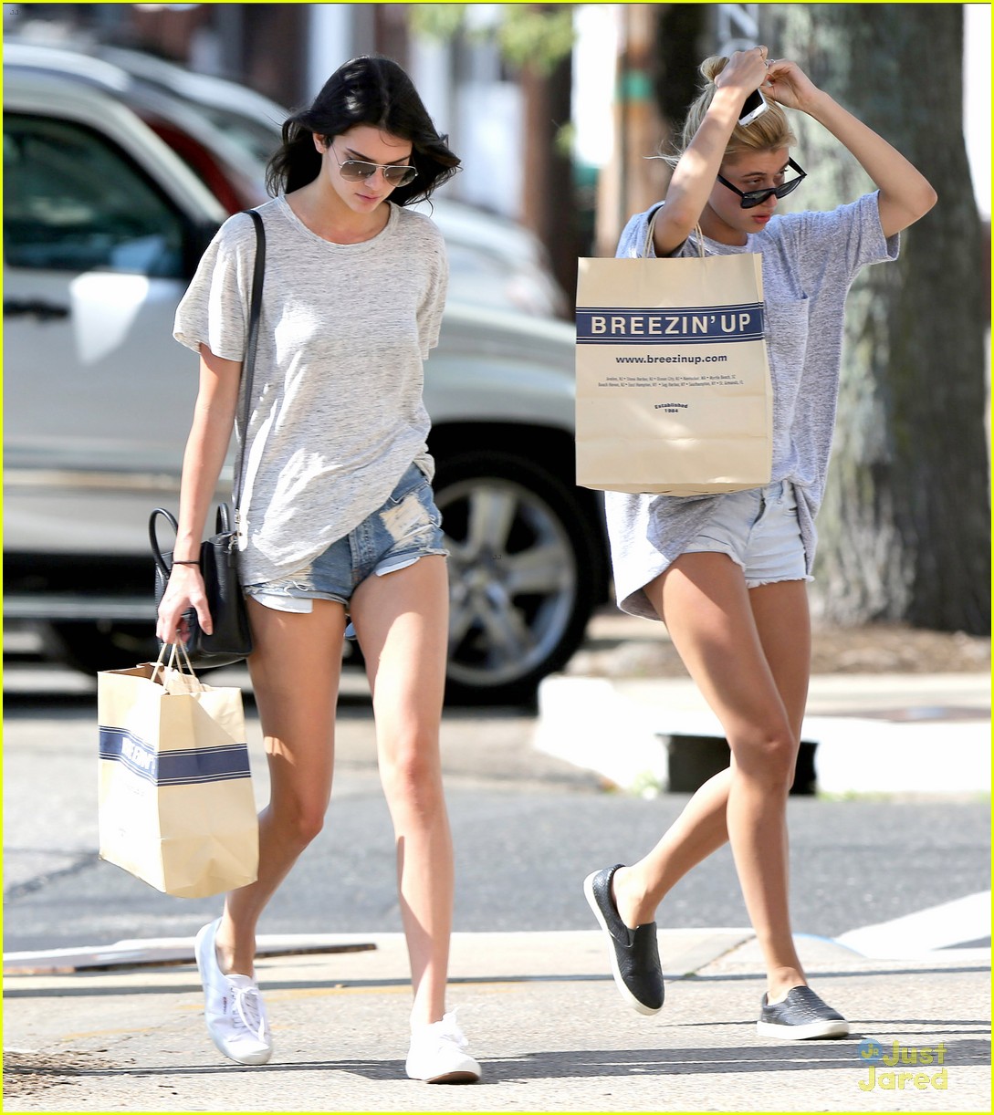 Kendall Jenner & Hailey Baldwin are Paddleboarding Bikini Babes in the ...