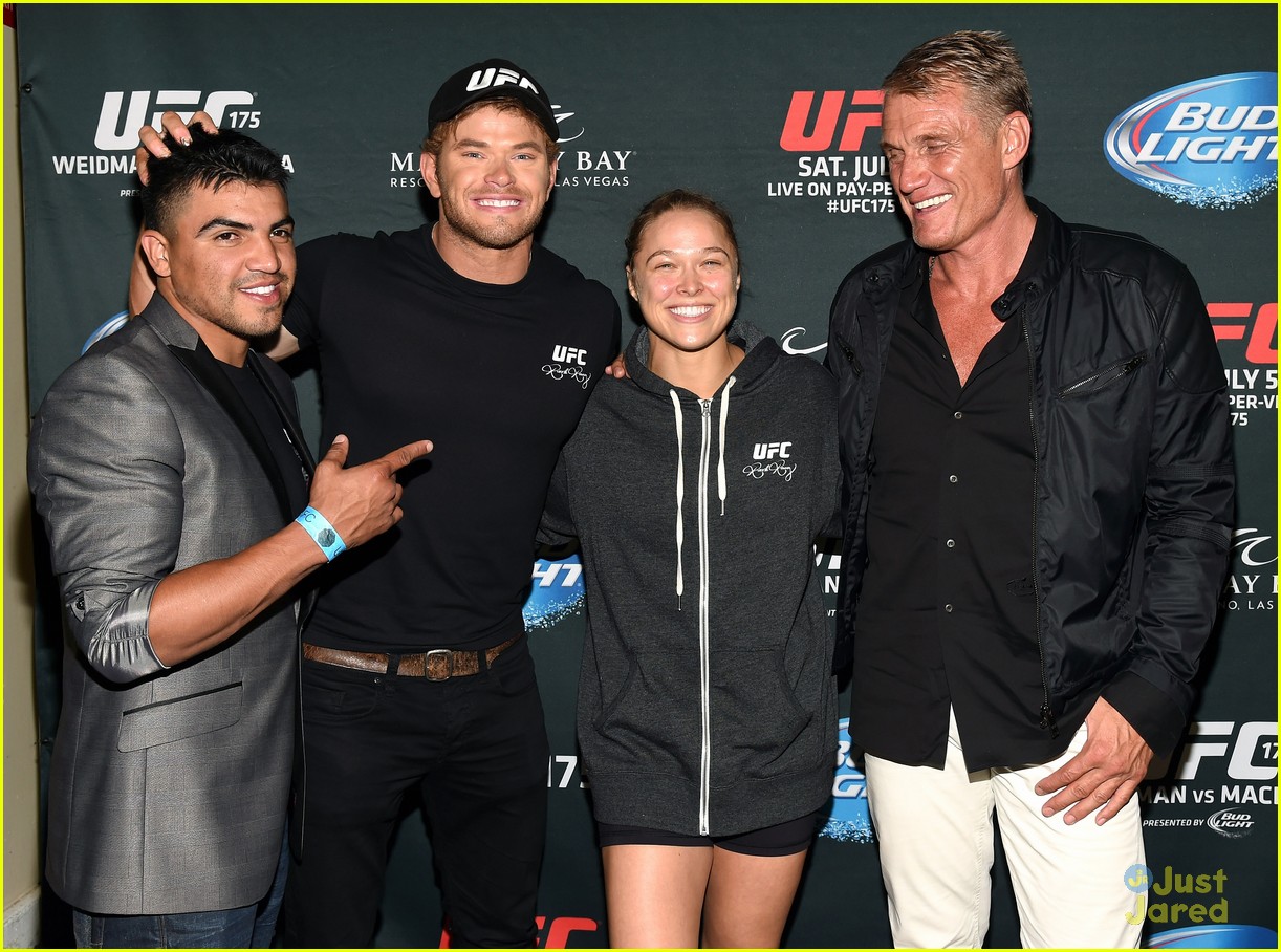 Kellan Lutz Supports His 'The Expendables 3' Co-Star at UFC 175 Event