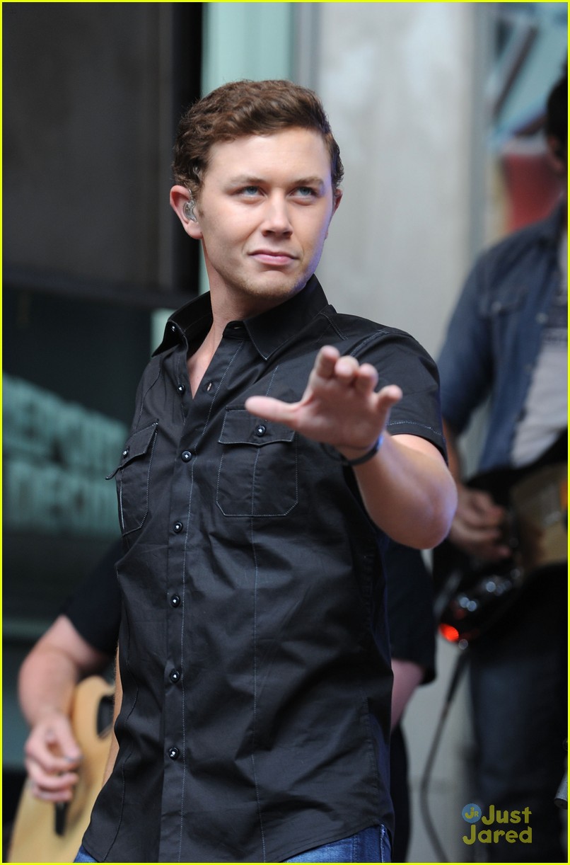 Scotty McCreery Plays 'Fox & Friends' After 'Feelin' It' Video Debuts ...