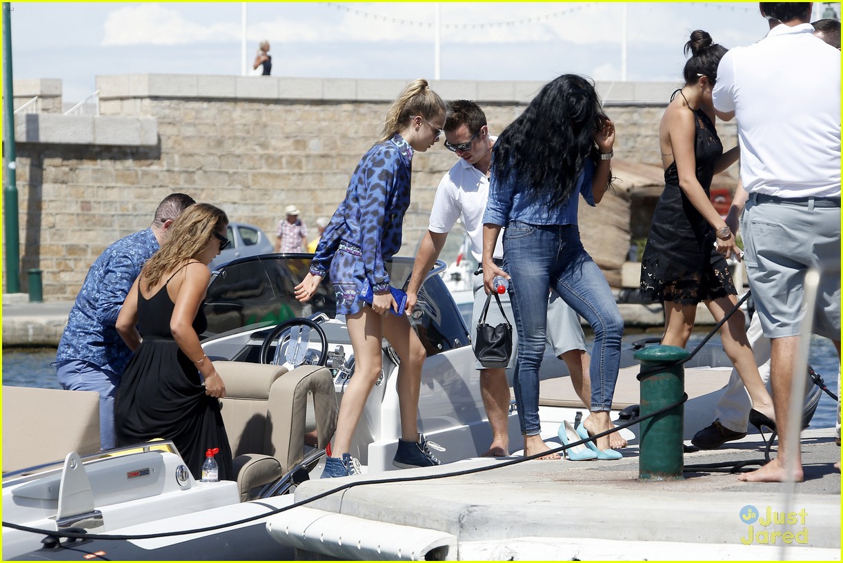 Full Sized Photo of selena gomez cara delevingne boat ride tommaso