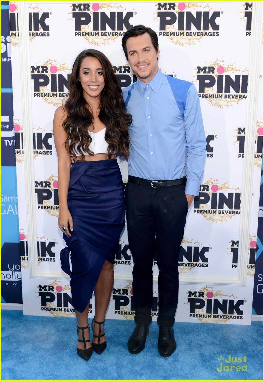 Alex & Sierra Were 'Fangirling' At The Young Hollywood Awards 2014 ...