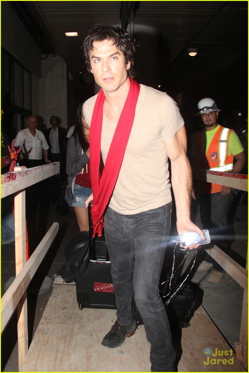 Ian Somerhalder Jets to ComicCon After Spending the Weekend with Nikki