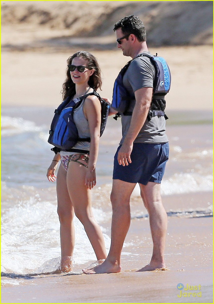 Tammin Sursok & Hubby Sean McEwen are a Hawaiian Kayaking Couple ...