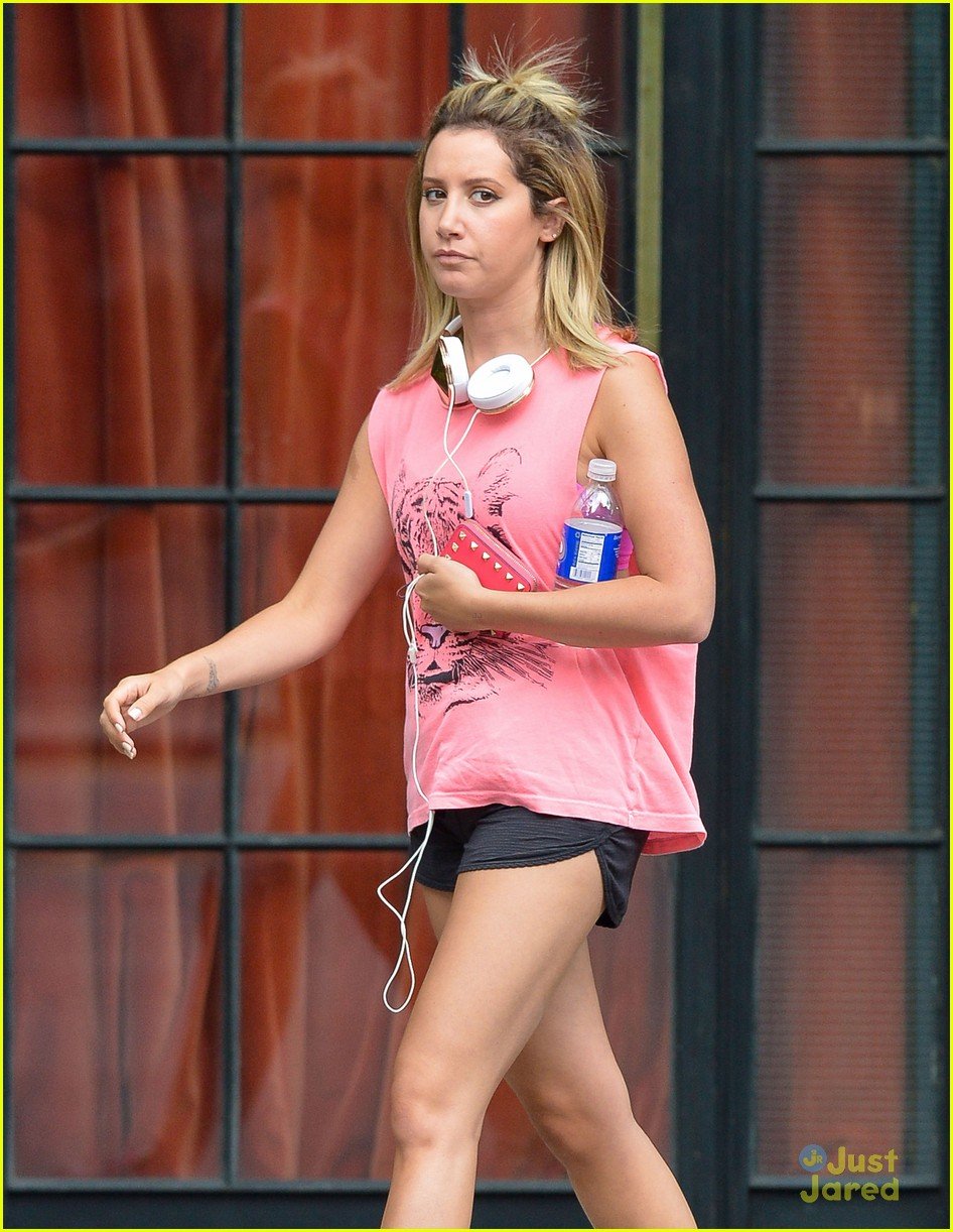 Ashley Tisdale Admits It's 'Fun' To Call Family Members At 4AM While On ...