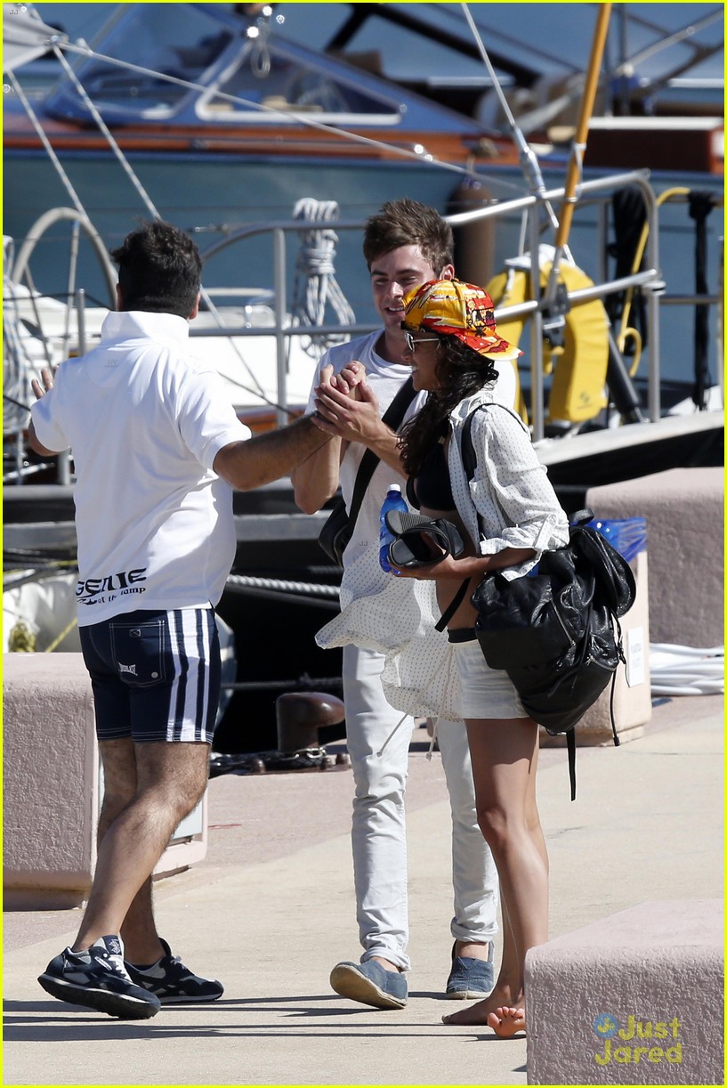 Zac Efron Hits the High Seas in Italy with Michelle Rodriguez! | Photo ...