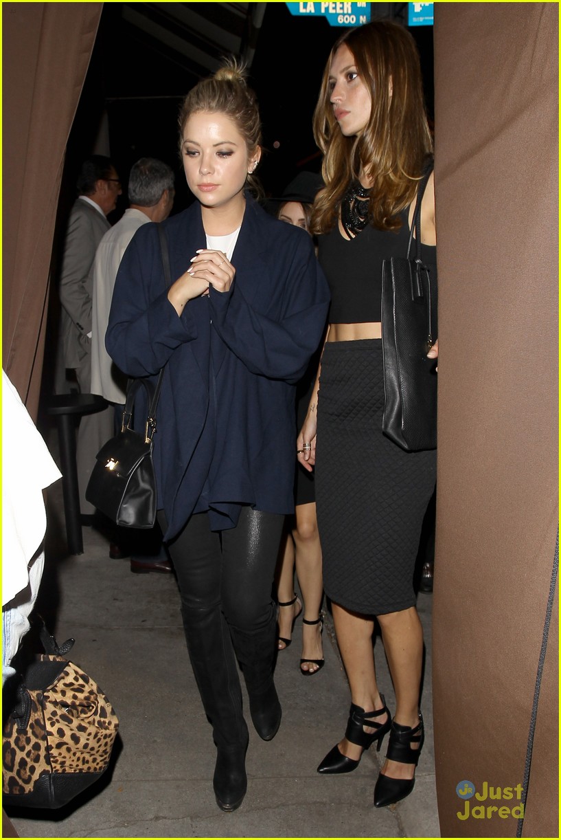 Full Sized Photo of ashley benson craigs dinner friends 09 | Ashley