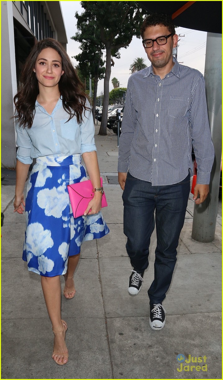 Emmy Rossum & Boyfriend Sam Esmail Make a Cute Dinner Duo! | Photo ...