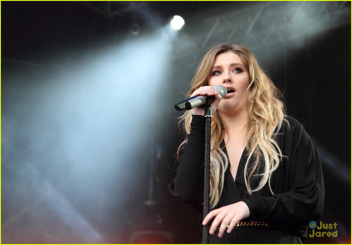 Full Sized Photo of ella henderson ghost fusion fest 08 | Ella ...