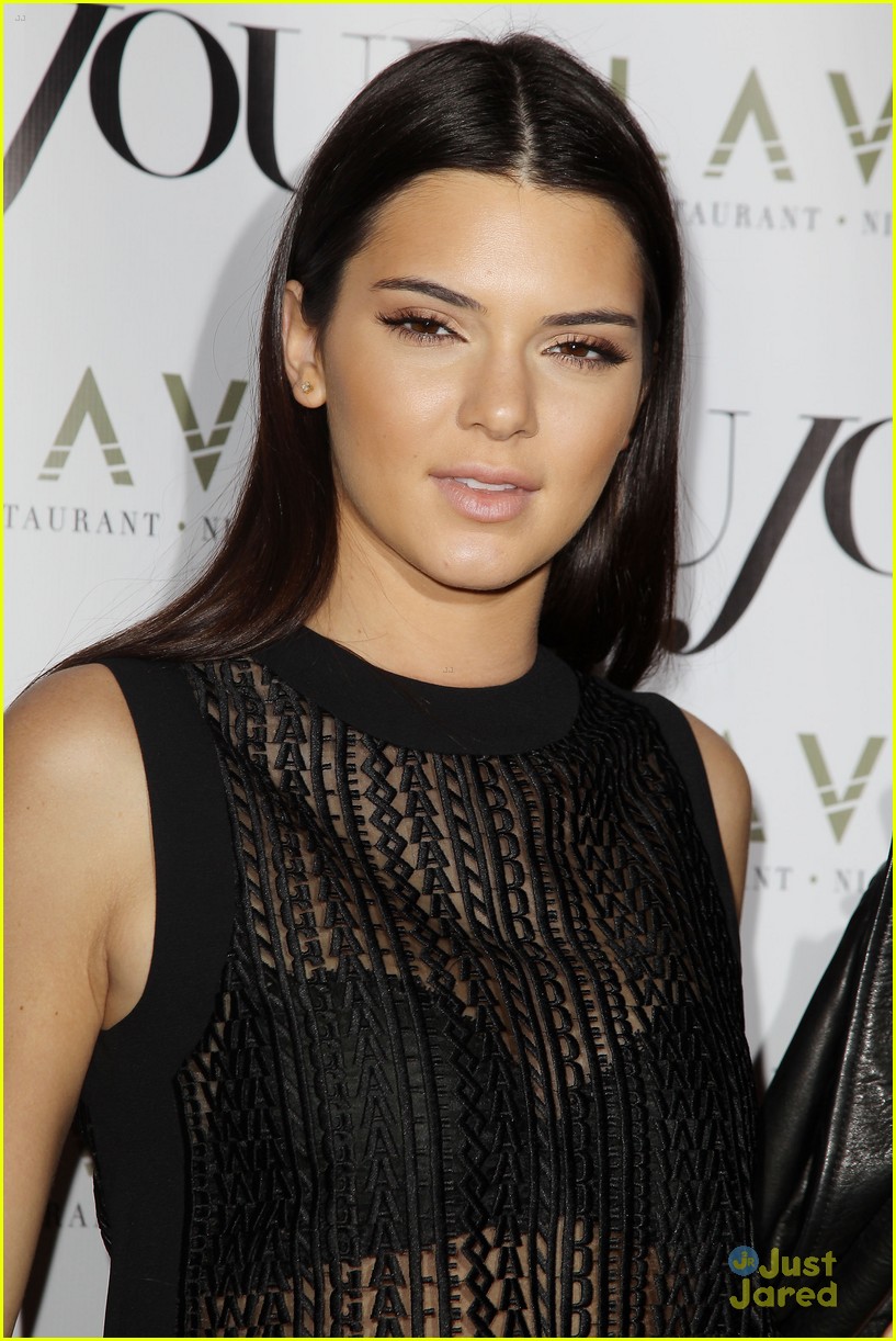 Kendall And Kylie Jenner Show Major Skin At Dujour Mag Party With Gigi Hadid Photo 712022 