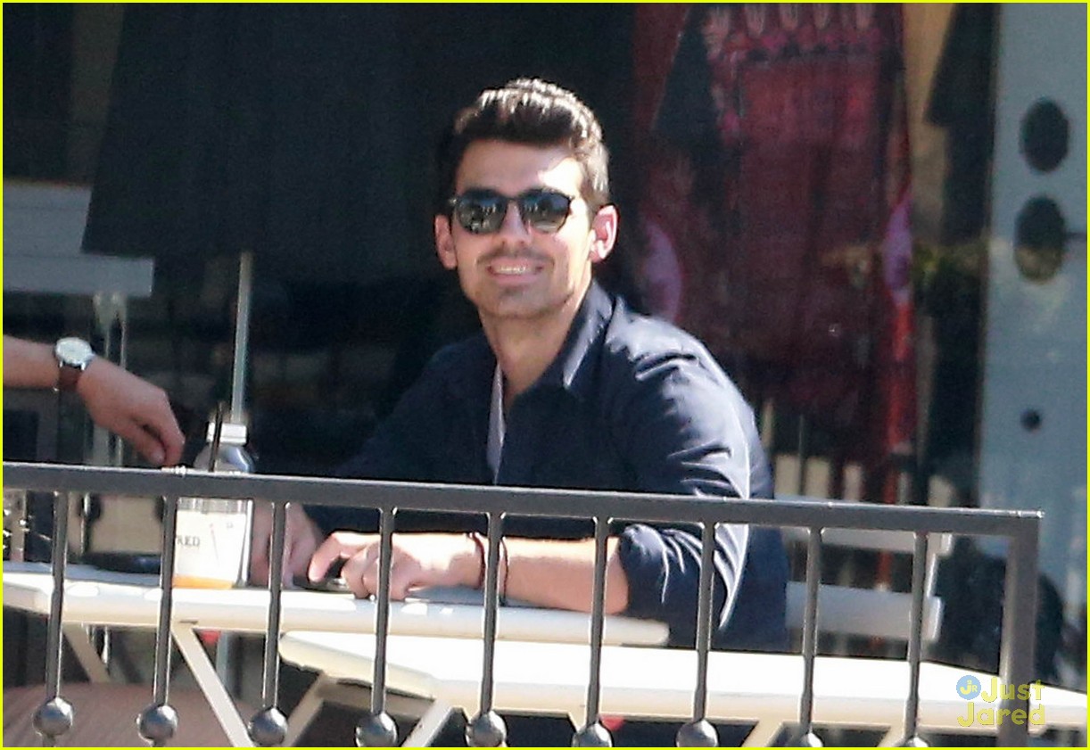 full-sized-photo-of-joe-jonas-birthday-party-details-vegas-02-joe