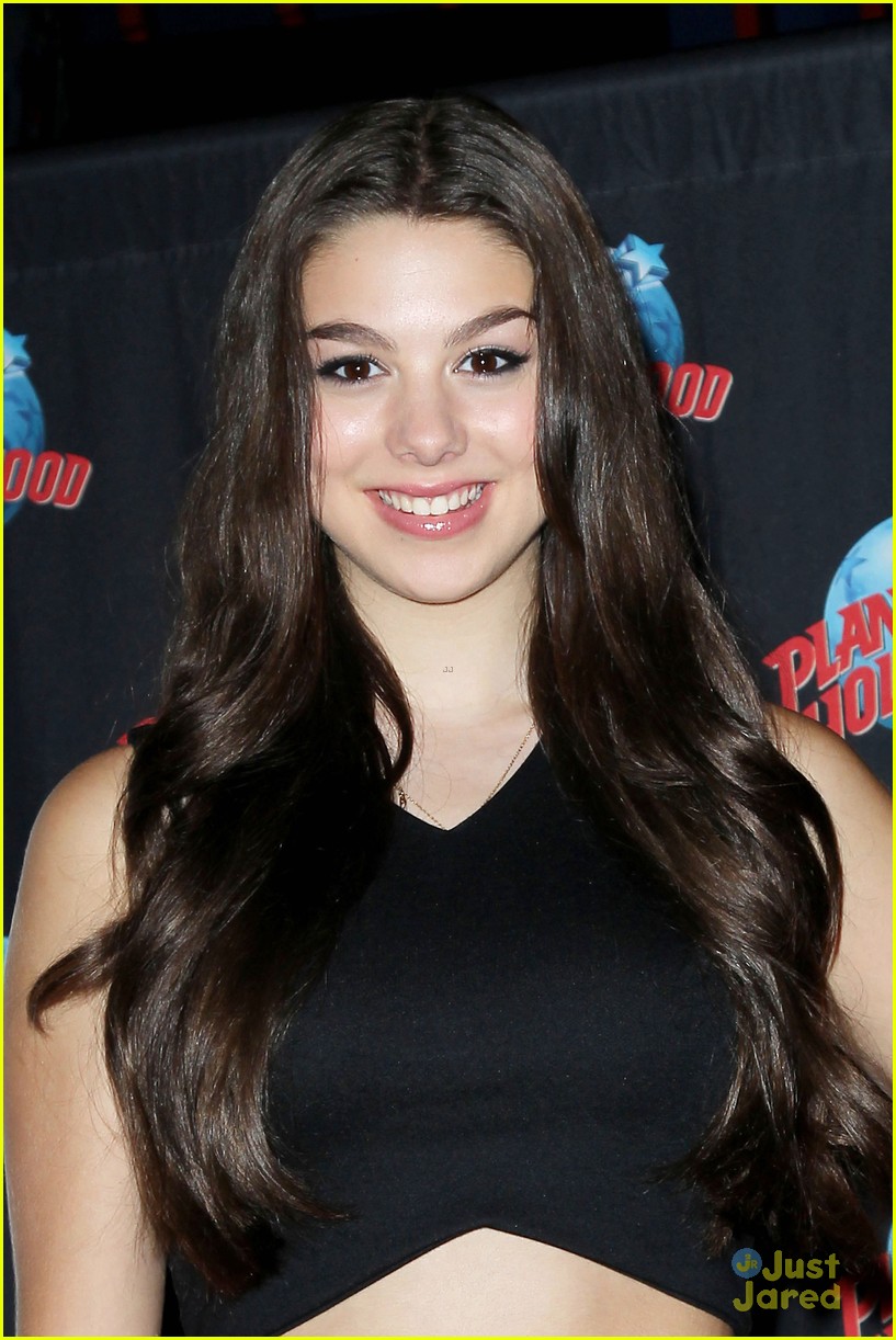 Kira Kosarin Promotes 'The Thundermans' at Planet Hollywood | Photo ...