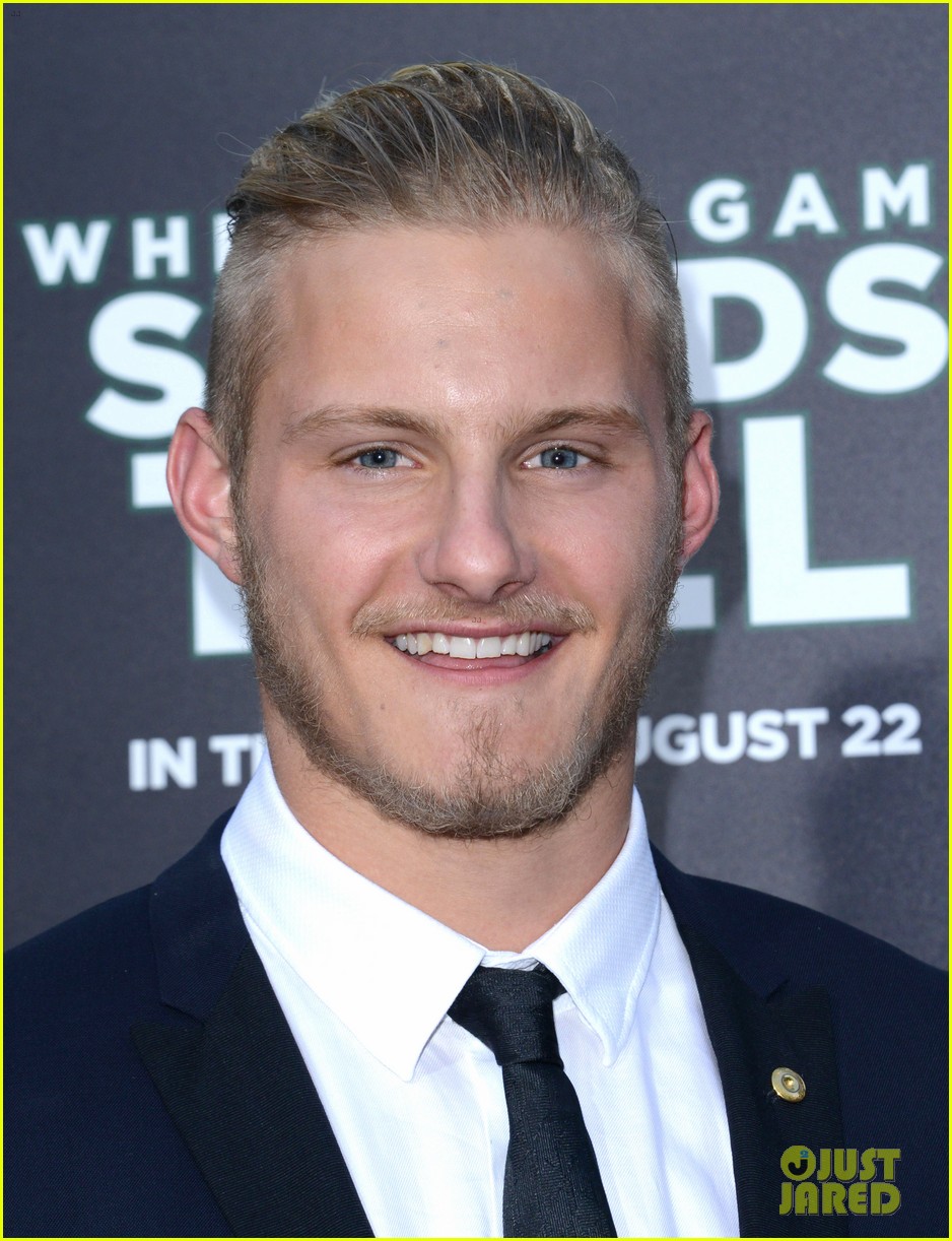 Alexander Ludwig Cleans Up Nicely for 'When The Game Stands Tall ...