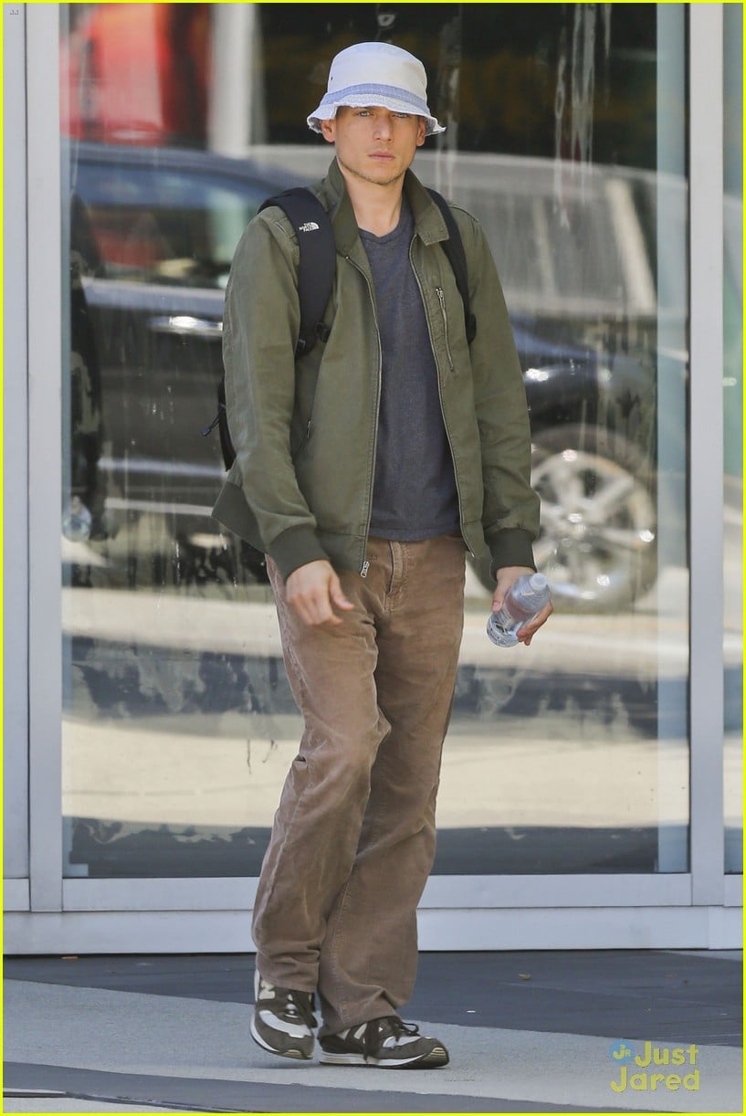 Wentworth Miller Takes a Break From 'The Flash' Filming in Vancouver ...