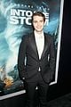 nathan kress jeremy sumpter into the storm nyc premiere 01