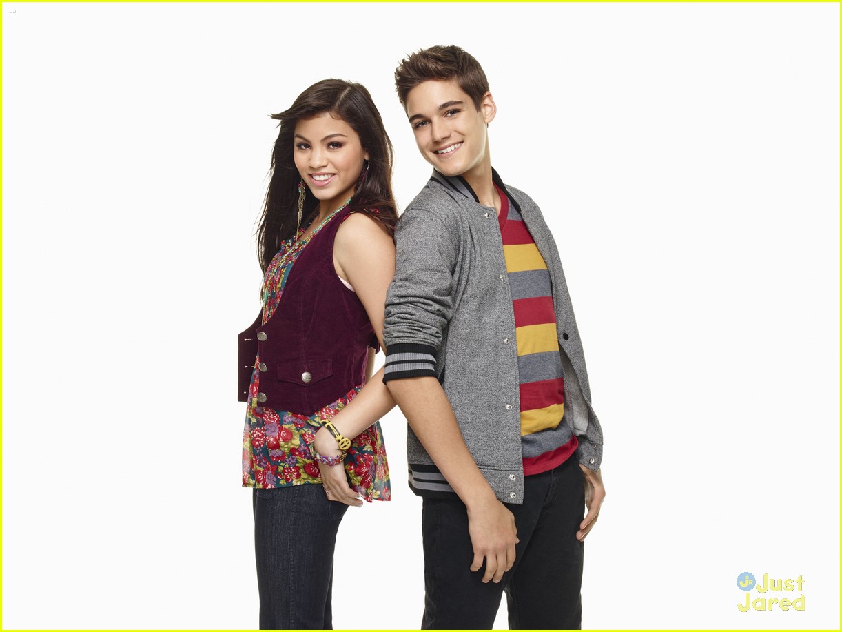 Paola Andino Dishes on 'Every Witch Way's Emma Ahead of Season Finale ...