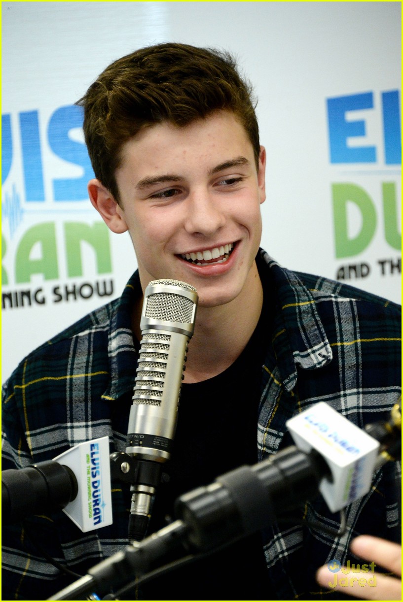 Shawn Mendes Sings 'Life Of The Party' on Elvis Duran Morning Show