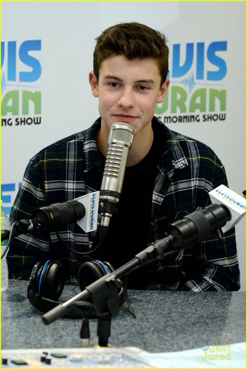 Shawn Mendes Sings 'Life Of The Party' on Elvis Duran Morning Show