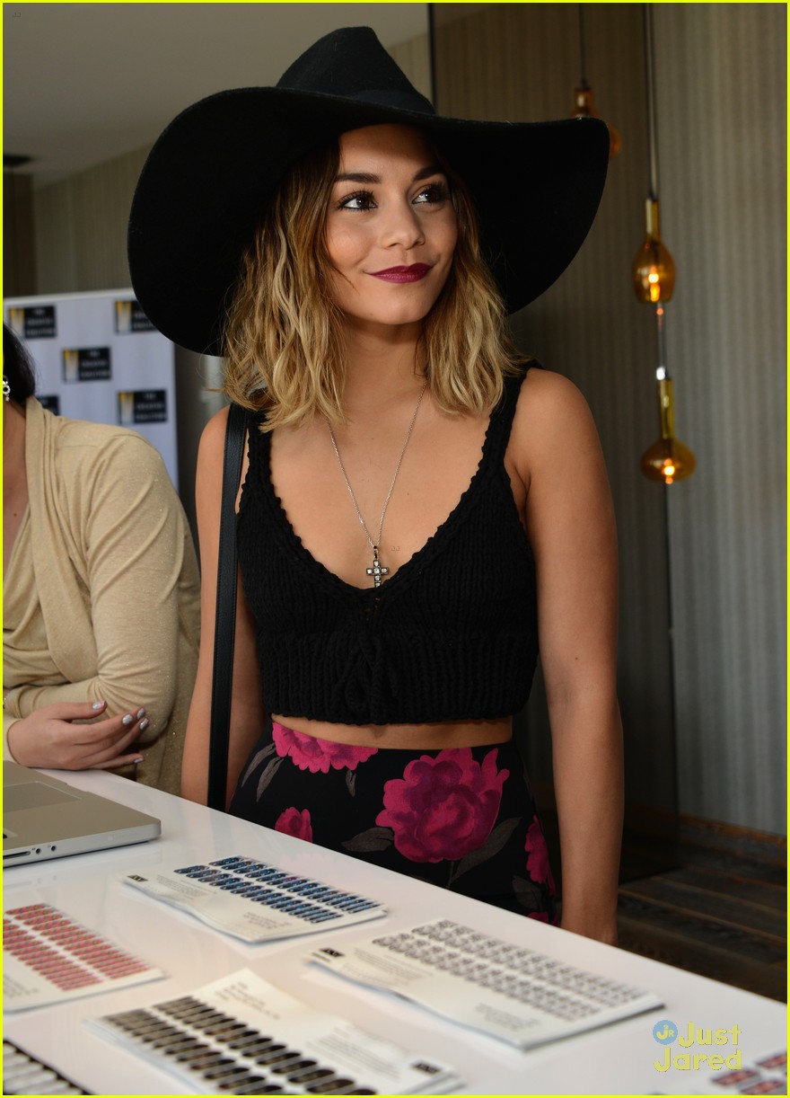 Vanessa Hudgens Wears Coolest Floppy Hat at Kari Feinstein's Style