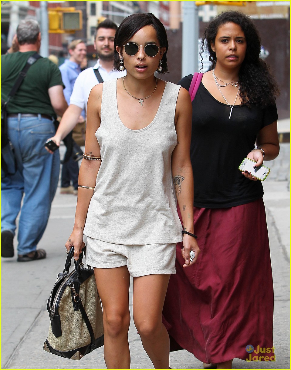 Zoe Kravitz: Jennifer Lawrence & Shailene Woodley are Both 'Very ...