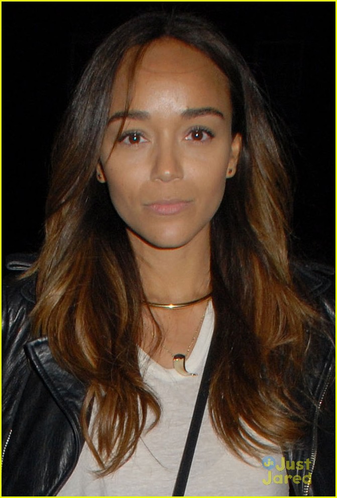 Ashley Madekwe Has A Solo Night Out In London Photo 722068 Photo