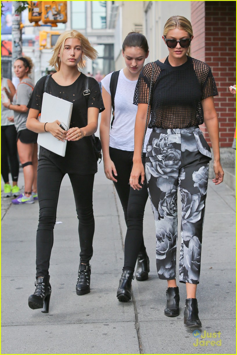 Gigi Hadid And Hailey Baldwin Style Up The Streets Of Nyc Photo 713220 Photo Gallery Just