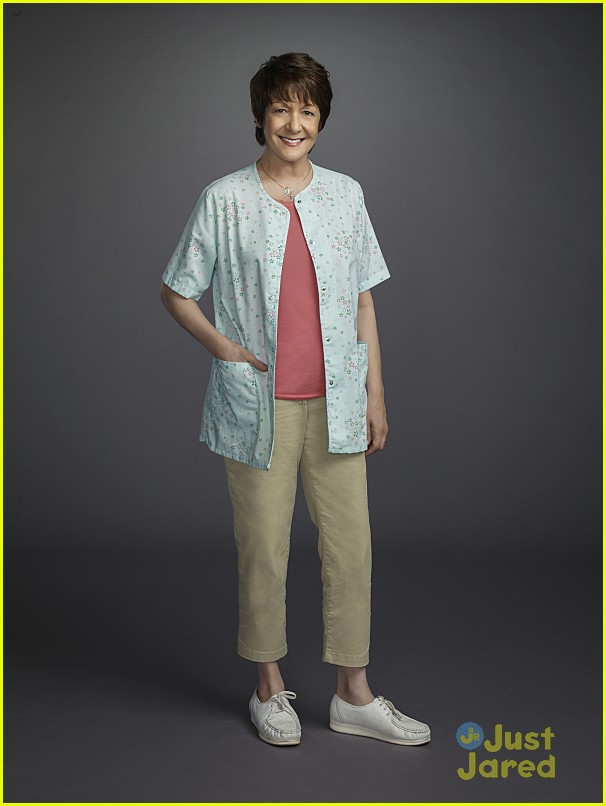 Gina Rodriguez & 'Jane the Virgin' Cast Photos Released! Photo 719420