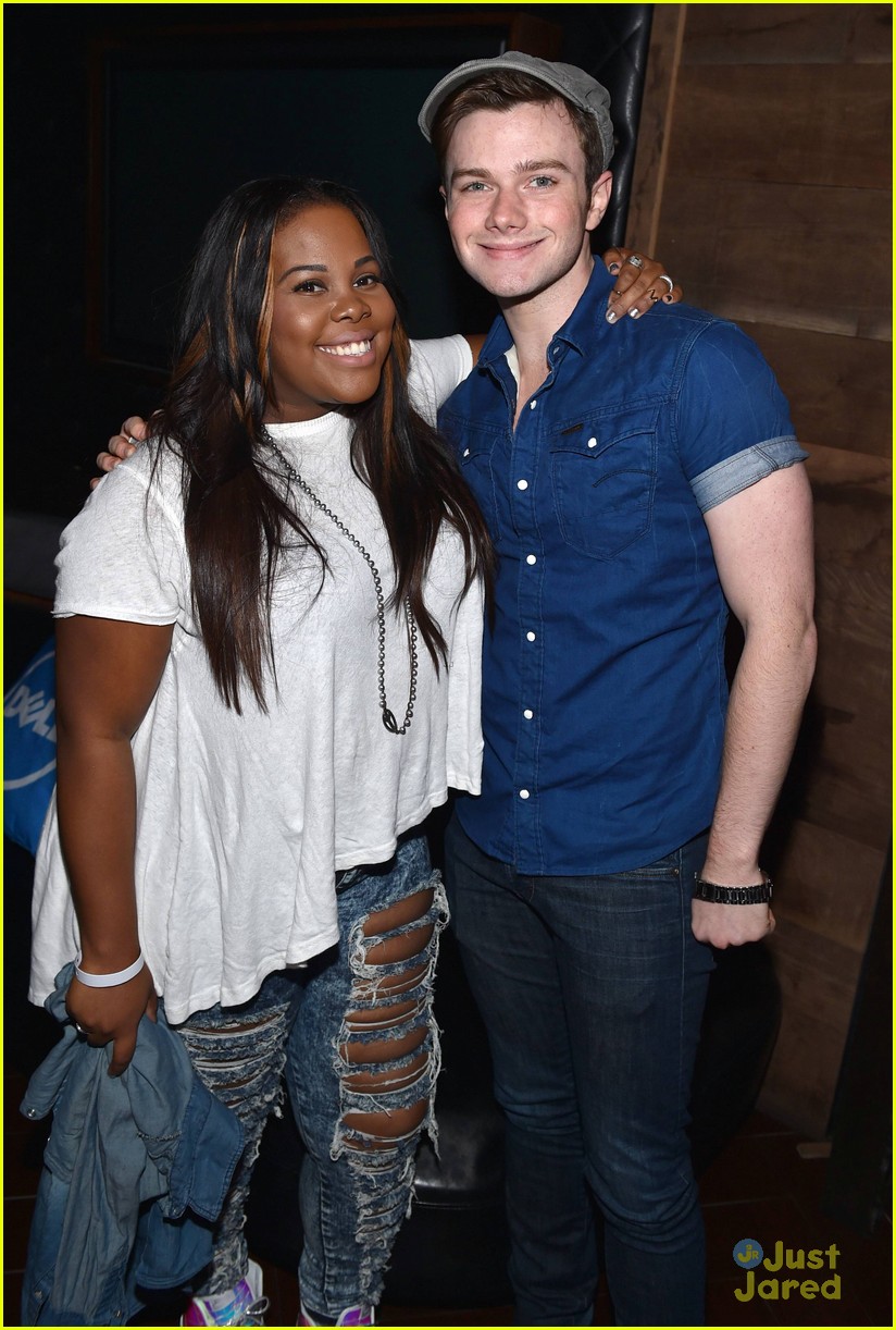 When the 'Glee' Cast Hangs Out, We Can't Help But Smile! | Photo 720836 ...