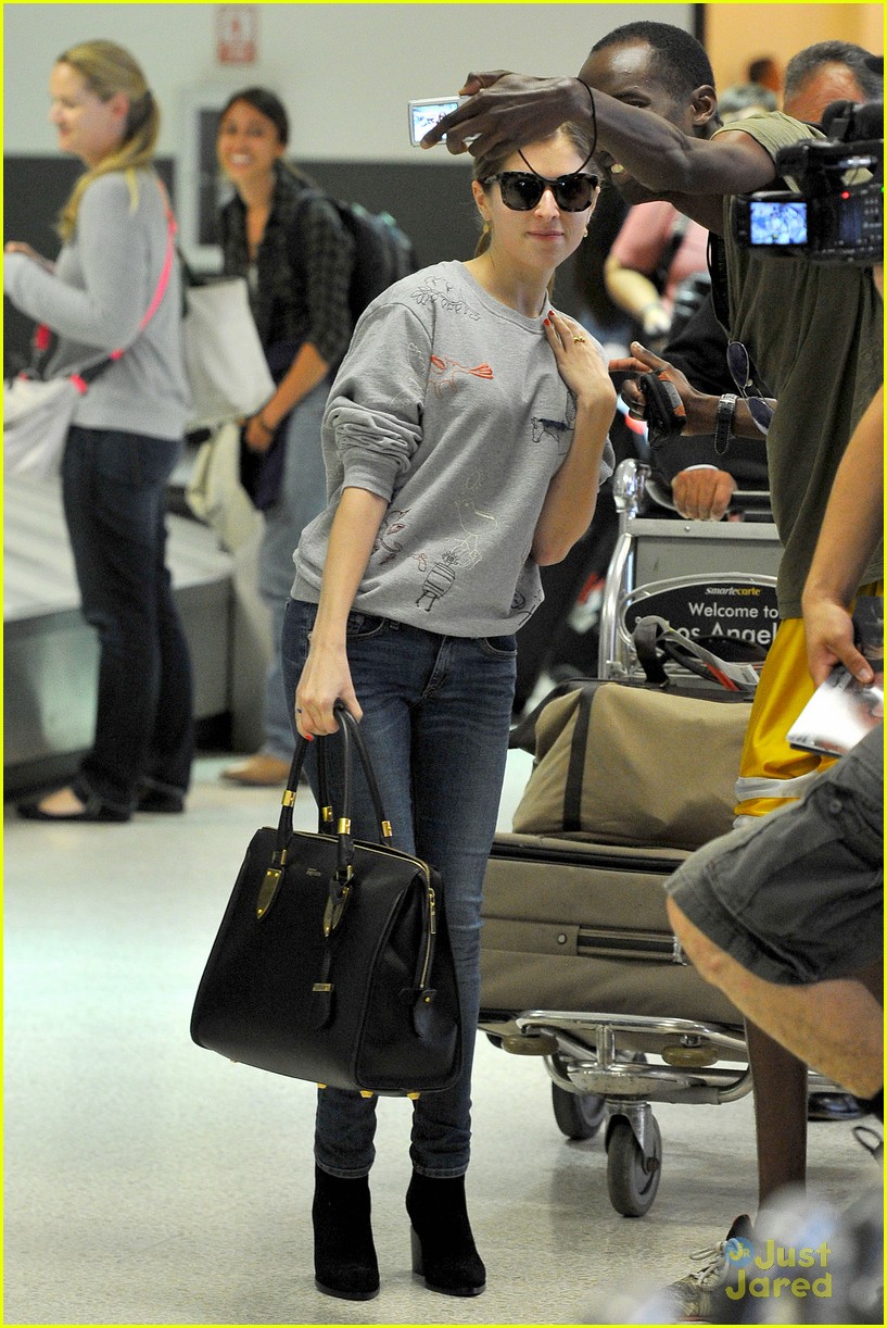 Anna Kendrick Hates Being On Time When This Happens... | Photo 718061 ...