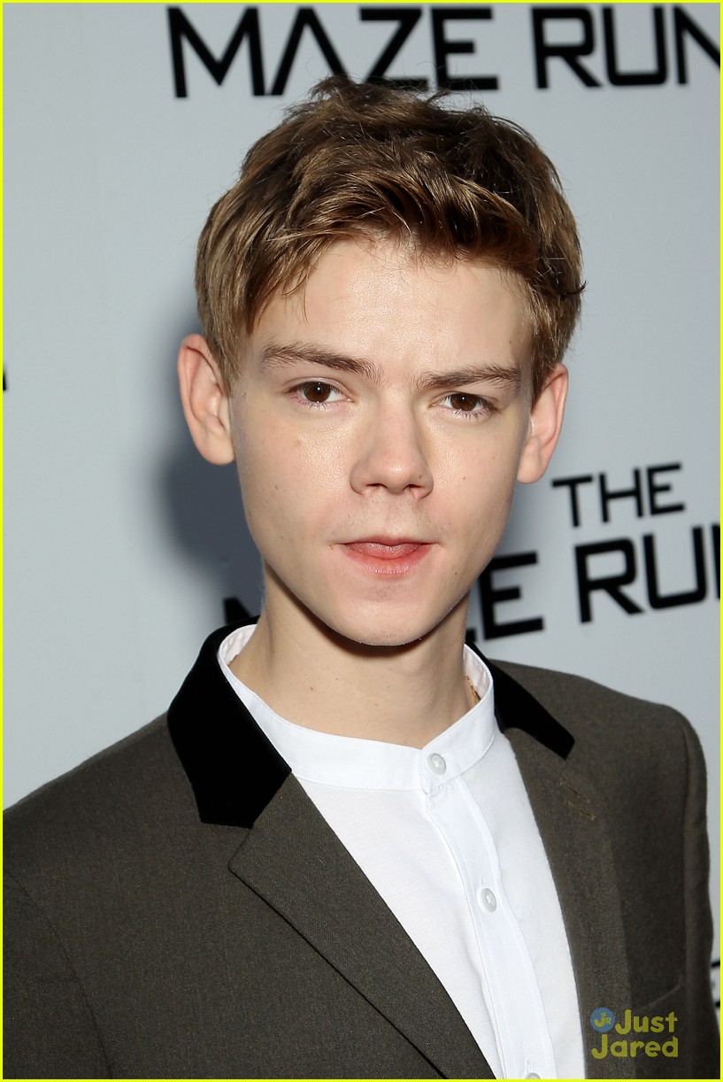 Dylan O'Brien & 'The Maze Runner' Cast Buddy Up in NYC! Photo 719213