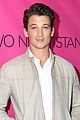 miles teller jessica szohr two night stand premiere los angeles 02
